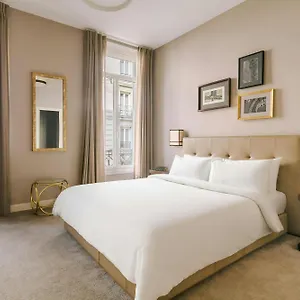 Hotel Sonder Le Frochot, Paris
