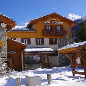 Hotel La Cle Des Champs ***